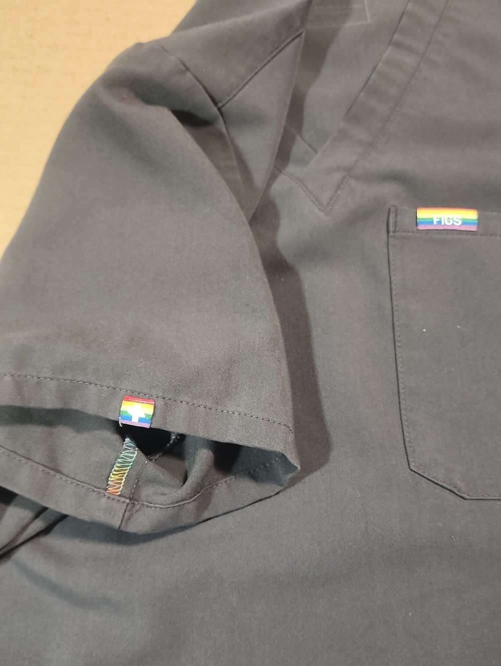 Figs Pride Limited Edition Scrub Top, Charcoal, S - Picture 4 of 7